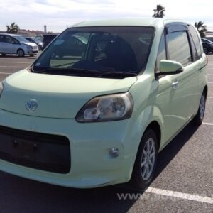 TOYOTA PORTE 2012/8 X