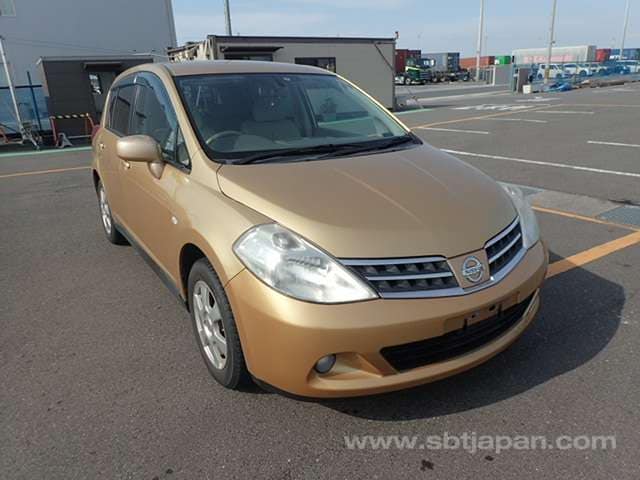 NISSAN TIIDA 2011/3 15M