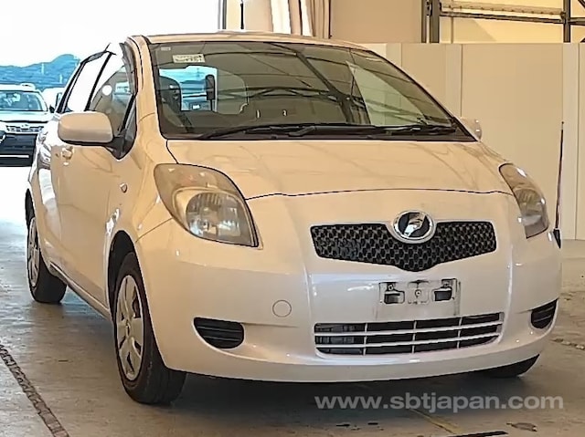 TOYOTA VITZ 2006/10 F ADVANCE EDITION