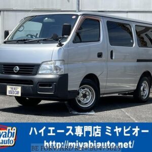 2003 NISSAN CARAVAN VAN 2.0DX (Com livrete de 15 lugares)