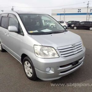 TOYOTA NOAH 2002/4 X G SELECTION