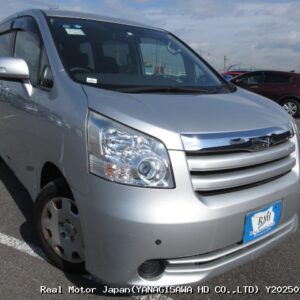 2008 TOYOTA NOAH