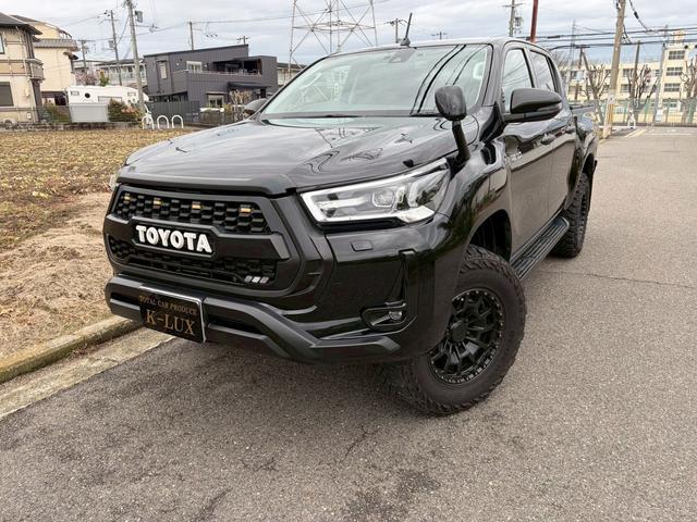 2022/2 TOYOTA HILUX Z