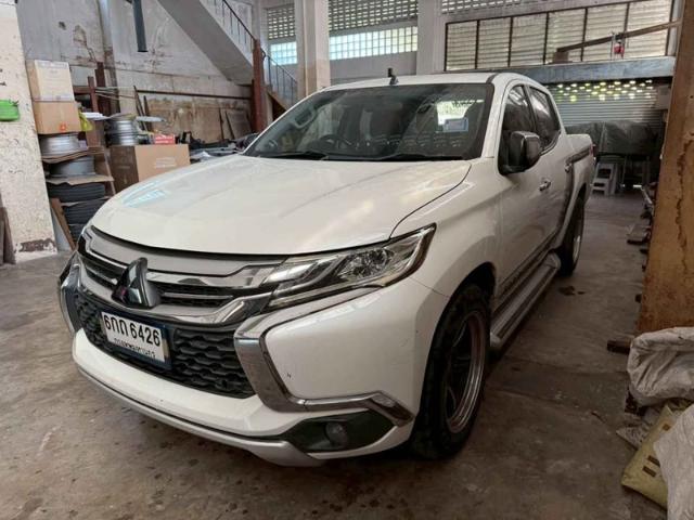 2017 MITSUBISHI TRITON 2.4 GLS PLUS DOUBLE CAB